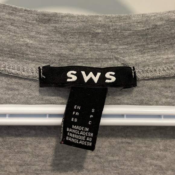 Grey vneck tee - Picture 2 of 2